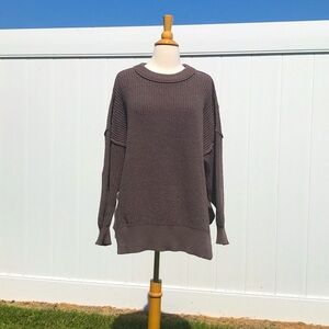 Aerie Crew Neck Chunky Brown Knit Sweater with Side Slits Size Medium